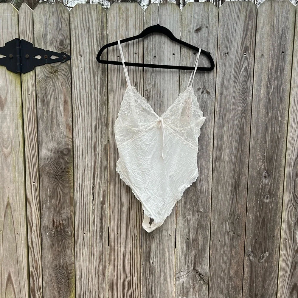 NWT Victorias Secret Lingerie Very Sexy Modal Lace Plunge Bodysuit Sz La… - Picture 6 of 15